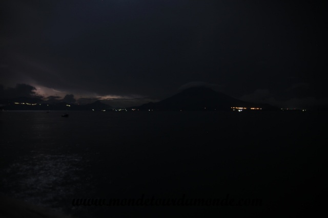 Lac Atitlan (21).JPG